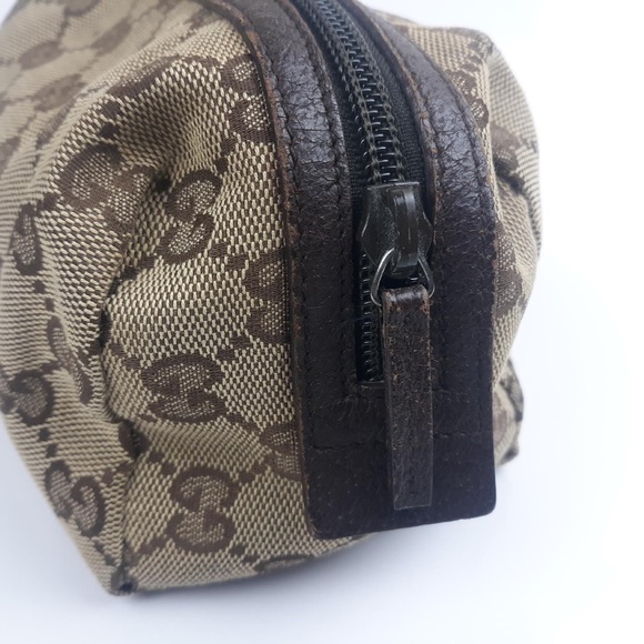 Authentic Gucci GG Toiletry Bag - Picture 4 of 6